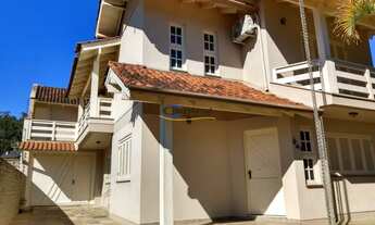 Imagem: Casa com 4 Dormitorio(s) localizado(a) no