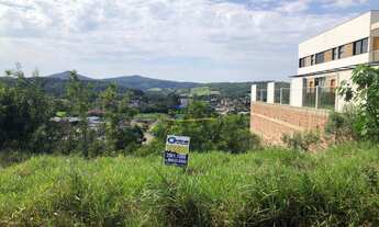 Imagem: Terreno com vista panorâmica