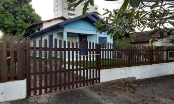 Imagem: Casa com 2 Dormitorio(s) localizado(a) no