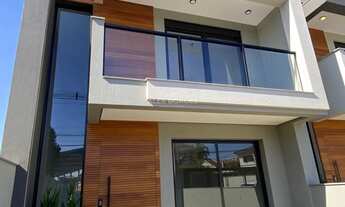 Imagem: SOBRADOS COM 3 DORMITÓRIOS E GARAGEM PARA