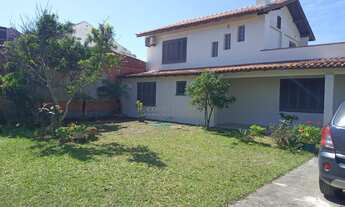 Imagem: Sobrado com 4 Dormitorio(s) localizado(a)