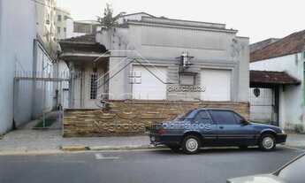 Imagem: Casa de Alvenaria no centro da cidade