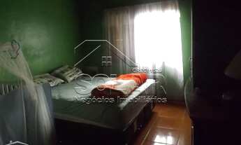 Imagem 5: Ótima casa, 5 dormitórios, sendo 2 dormitórios na casa da frente ,sala, cozinha e área d