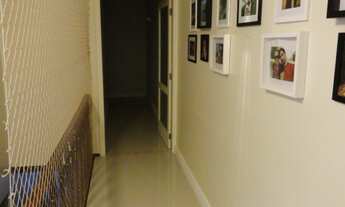 Imagem 7: CASA COM 4 DORMITÓRIOS SENDO UM UMA SUITE COM CLOSET E GARAGEM COBERTA PARA 2 CARROS NO B