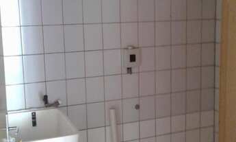 Imagem 7: Ótimo terreno com casa, tem estrutura para mais 2 andares, pilares, colunas muitas micro e