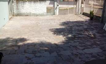 Imagem: Casa com 2 dormitórios, piscina em ótima