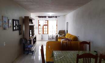 Imagem 5: Casa de alvenaria com 2 dormitórios, sendo um uma suíte, com varanda e linda vista panorâm