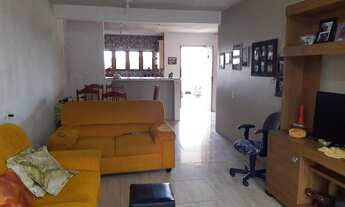 Imagem 4: Casa de alvenaria com 2 dormitórios, sendo um uma suíte, com varanda e linda vista panorâm