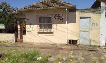 Imagem 2: Casa de alvenaria com 3 dormitórios bem localizada no Bairro Campina