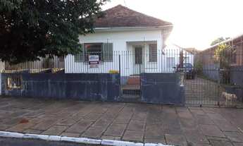 Imagem 2: Casa de alvenaria com 3 dormitórios no Bairro Cristo Rei