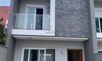 Imagem: Sobrados geminados modernos em ótima localização