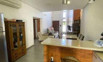 Imagem 4: Casa em ótima localização com 03 dormitórios no centenário!