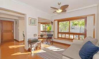 Imagem 5: Apartamento reformado com 127 m², 3 dormitórios, sacada com churrasqueira e 2 vagas – Entr