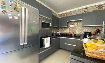 Imagem 2: Casa alto padrão mobiliada com Banheira de Ofurô, salão de festas e espaço gourmet -Centro