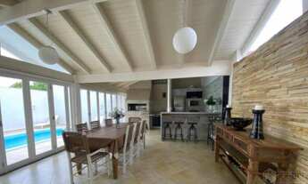 Imagem: Casa Mobiliada com Piscina e Espaço Gourmet/lareira