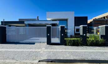 Imagem 2: Casa com Piscina, 3 suites, Hidromassagem, mobiliada novinha!!! no centro de Tramandaí