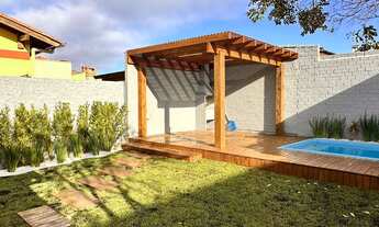 Imagem 7: Linda casa à venda em Imbé, zona nobre, com piscina deck com churrasqueira e pergolado!