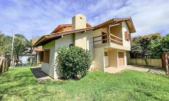 Imagem 2: Lindo sobrado em zona nobre de Imbé, bairro Centro com 4 dormitórios, sendo 1 térreo!