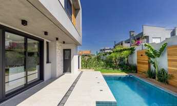 Imagem: Lindo sobrado Mobiliada e decorado em Xangri-lá