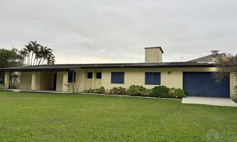 Imagem: Casa mobiliada junto ao Braço Morto em