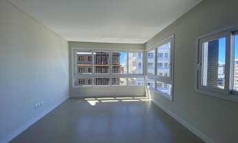 Imagem 2: Apartamento à venda no Edifício Smart, Centro de Capão da Canoa, com churrasqueira e pisci