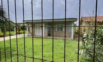 Imagem: Casa com 3 Dormitorio(s) localizado(a) no