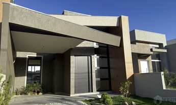 Imagem 1: Belíssima casa nova á venda em Imbé, no bairro Centro, com design diferenciado, acabamento