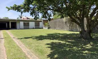 Imagem 2: Casa mobiliada a venda no Centro de Imbé, junto a avenida, com amplo pátio!