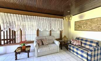 Imagem 7: Casa mobiliada a venda no Centro de Imbé, junto a avenida, com amplo pátio!