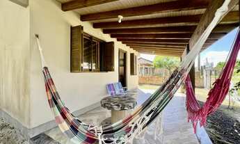 Imagem 3: Casa semi-mobiliada em Santa Terezinha, Imbé - 110m² - Churrasqueira/fogão campeiro e Esp