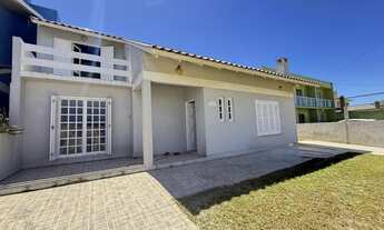 Imagem: Lindo sobrado á venda em Imbé, á poucos