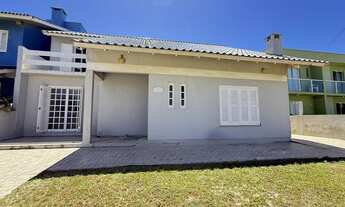 Imagem 3: Lindo sobrado á venda em Imbé, á poucos passos do mar. Analisa permuta apartamento!