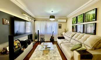 Imagem: Apartamento á venda com sacada aberta e