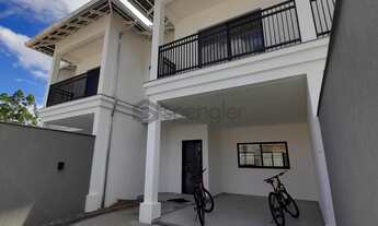 Imagem: Sobrados belíssimos nas proximidades da