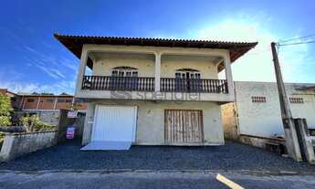 Imagem: Casa com piscina, no bairro Bela Vista