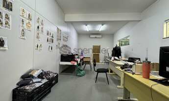 Imagem 3: Locação: Galpão semimobiliado no centro de Ilhota