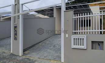 Imagem: Aconchegante e espaçosa casa geminada para