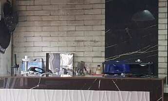 Imagem 2: Casa com pátio amplo