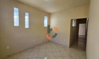 Imagem 2: Casa com 2 dormitórios para alugar por R$ 1.015,00/mês - Caonze - Nova Iguaçu/RJ