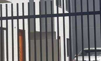 Imagem 2: Sobrado com 3 dormitórios à venda R$ 320.000 - Alto Boqueirão - Curitiba/PR