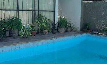 Imagem: Estrada das Ubaias, ideal para seu escritório