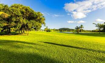 Imagem 3: Pernambuco - Sala de estar com duplo ambiente, ampla varanda com sofás, 4 suítes e 8 vagas