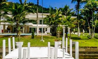 Imagem: Casa de alto padrão na Marina Guarujá