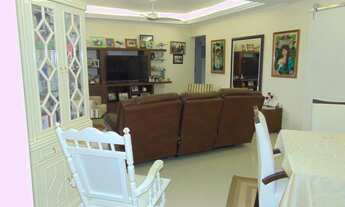 Imagem 4: Praia de Pitangueiras,Amplo Apartamento com 132 Metros Úteis,Lazer,2 Garagens,Centrinho,No