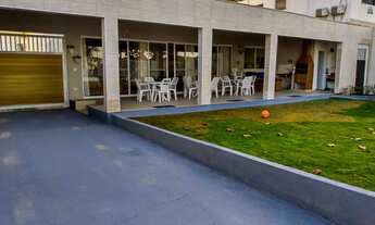 Imagem 2: Praia da Enseada - Sobrado frente ao mar