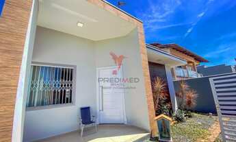 Imagem: Casa com alto padrão de acabamento localizada