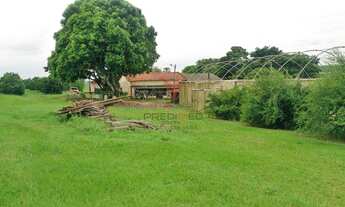 Imagem 4: Área Rural em Conchal: Você Pode Morar no Interior com Muito Conforto!