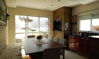 Imagem 7: 4 dormitórios, 2 suíte, 3 banheiro, 2 vagas na garagem, 250M² de Área Construída