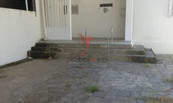 Imagem 2: Casa no Cuiá com 3 Quartos, 2 Suites, e 1 Kitnet, Quintal