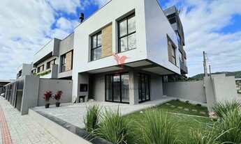 Imagem: Linda casa em bombinhas, para você que